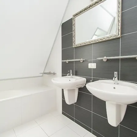 Near Dutch Coast & Sauna, Cleaning Included Schagerbrug
