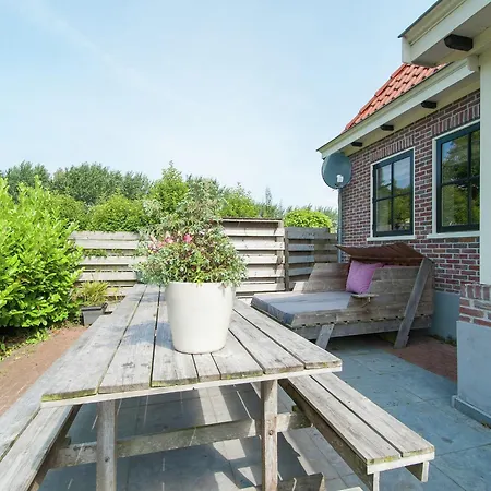 Holiday home Near Dutch Coast & Sauna, Cleaning Included Schagerbrug